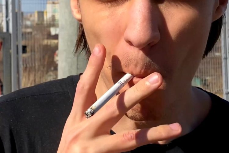 Появятся ли курилки в российских отелях?