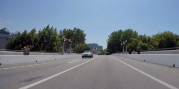 В Сочи запустили дополнительные автобусы для туристов