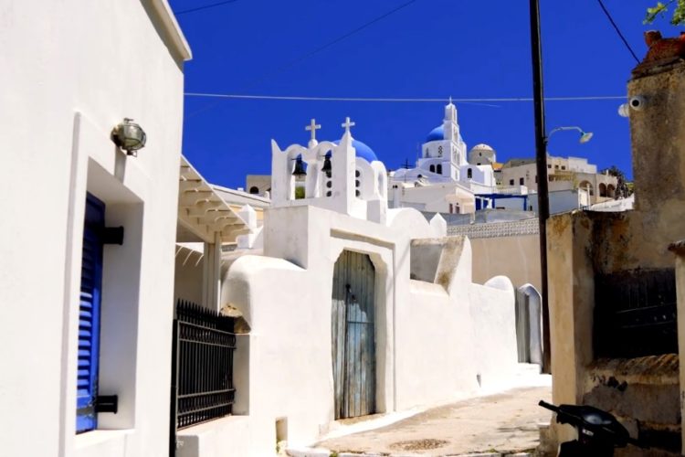 Туроператор Пегас напомнил россиянам правила посещения Греции