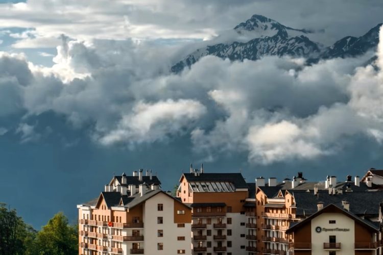 Нехватку гидов для китайских туристов оценили эксперты