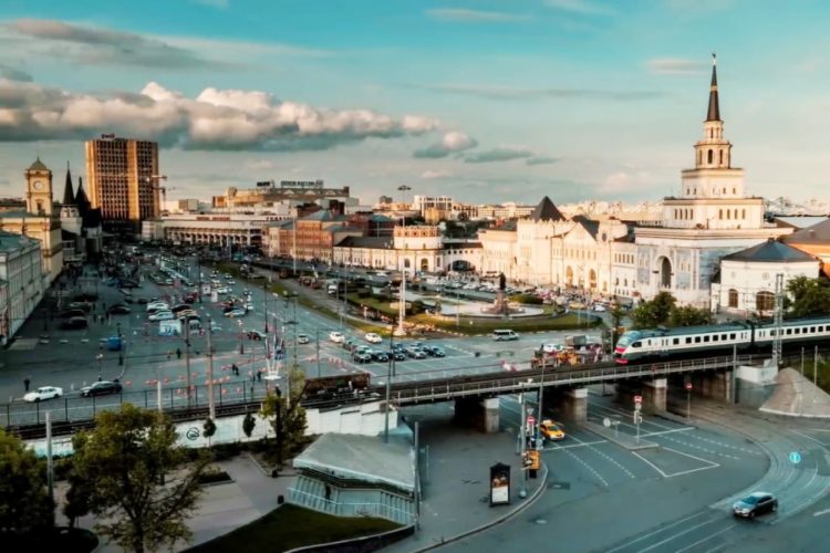 Москва вводит ограничения для ресторанов и кафе