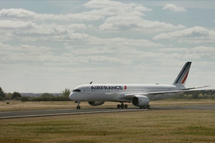 Появилась ясность в выполнении полетов Париж-Москва