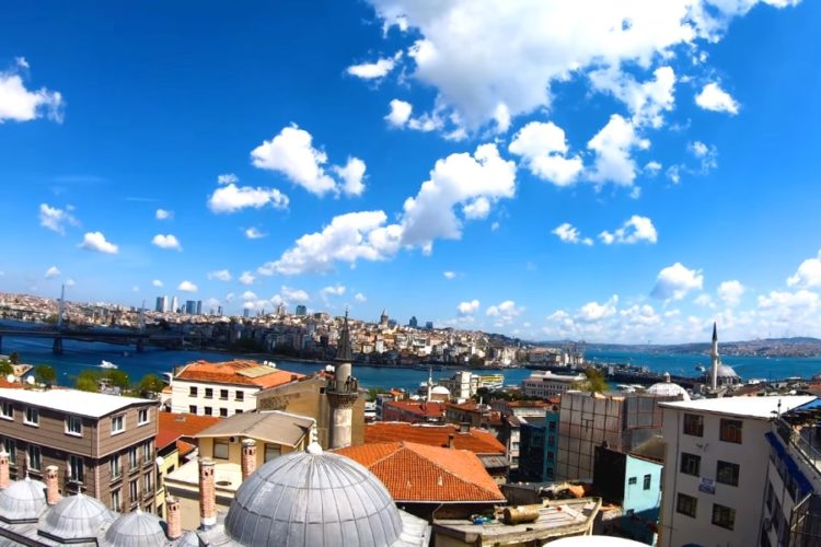 Россияне могут не сдавать ПЦР-тесты для въезда в Турцию