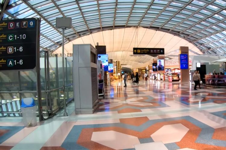 Бангкок готовит отдельный терминал для вакцинированных туристов