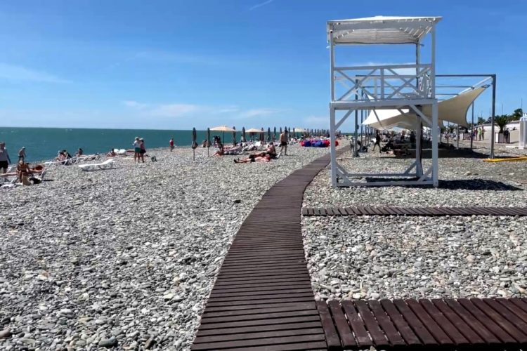 Губернатор: Кубань пытается сохранить курортный сезон, а не перечеркнуть его