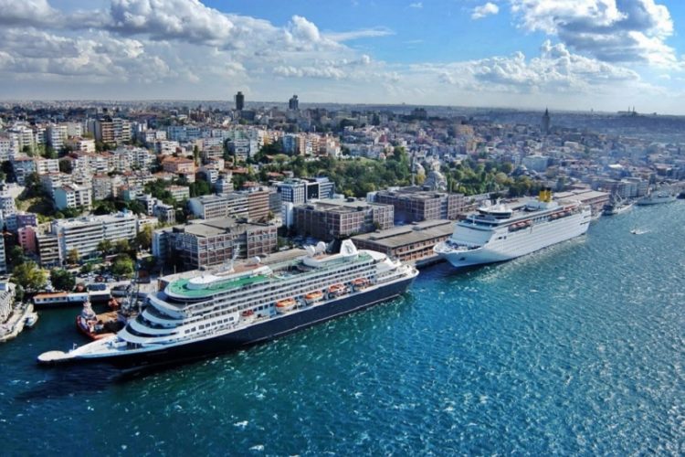 новость 26-07-2021 Стамбульский Галатапорт примет первый круизный лайнер из Сочи