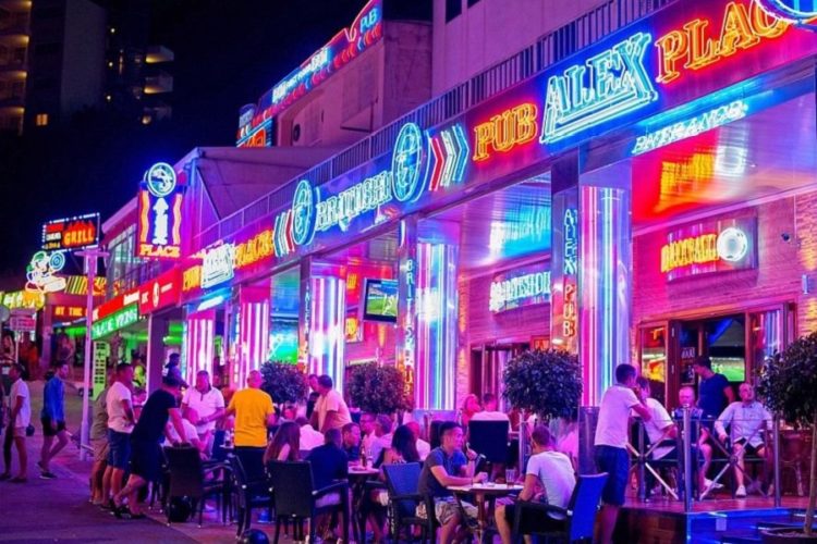 новость 08-07-2021 В Испании закрываются развлекательные заведения