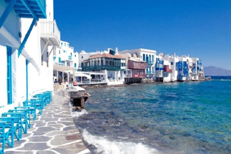 новость 19-07-2021 Ковидный взрыв на острове Миконос. Туристы отменяют бронирования