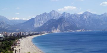 новость 27-07-2021 На пляжах Анталии орудует банда воров