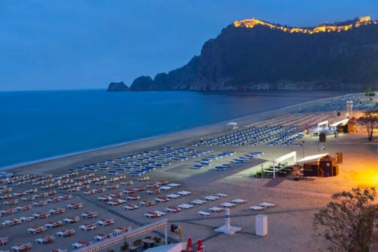 новость 28-07-2021 FTI Group: больше всего туристов заразилось covid в Турции