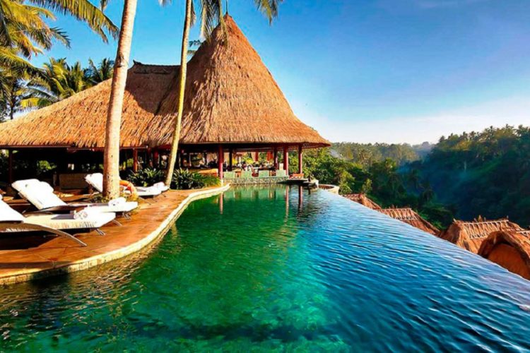 новость 11-07-2021 Индонезия разрешила въезд привитым россиянам