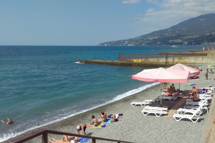 новость 16-07-2021 На две недели раньше закончится бархатный сезон на курортах юга РФ