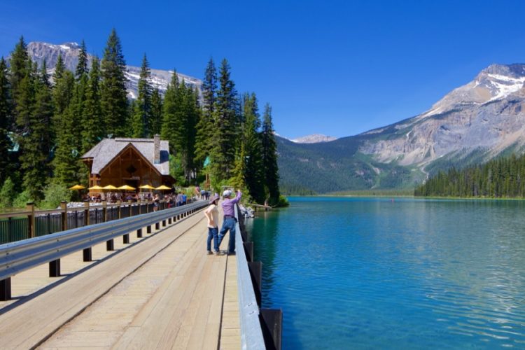 новость 09-07-2021 Канада упростила условия въезда для привитых граждан