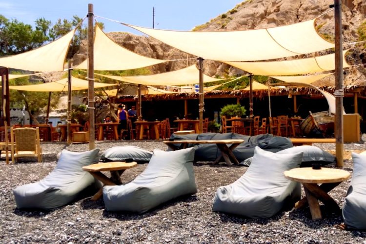 Туристов вынуждают вакцинироваться: Европейская страна пошла по примеру Москвы