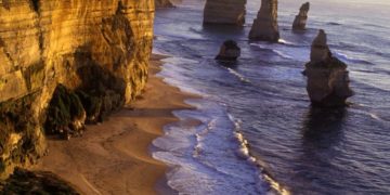 Туристов отказались заселять в отель из-за наличия вакцинации от ковида