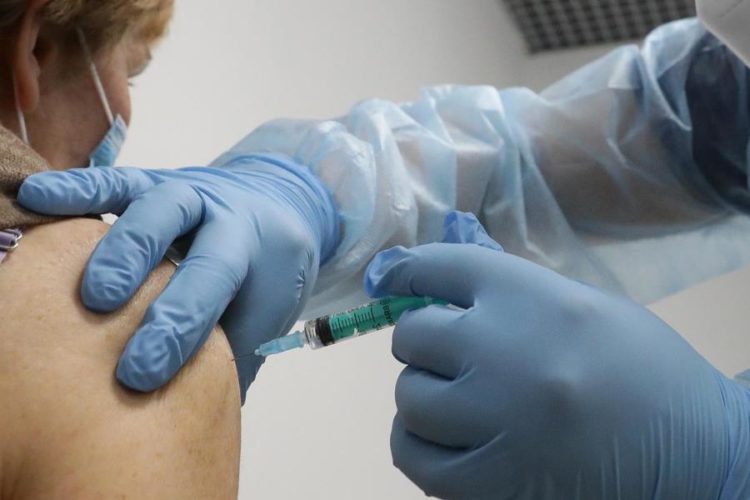 Белоруссия внесла разъяснения о въезде иностранцев для вакцинации