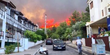 Туристы все же пострадают от пожаров в Турции