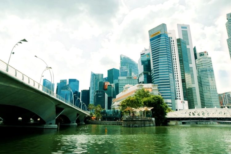 Массовая вакцинация не помогла запустить туризм - свежий индекс паспортов