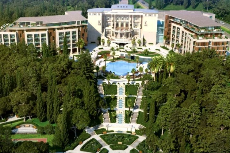 Даже "суточным" туристам придется сделать прививку на Кубани