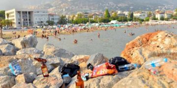 Туристы помогли Алании побить рекорд по численности населения