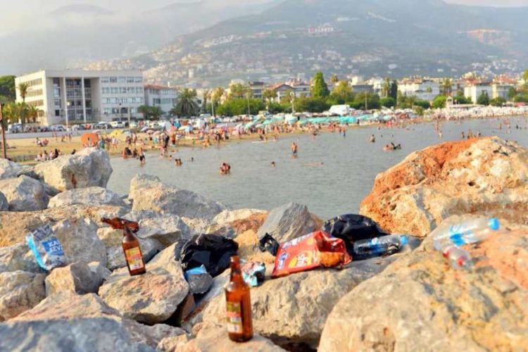 Туристы помогли Алании побить рекорд по численности населения