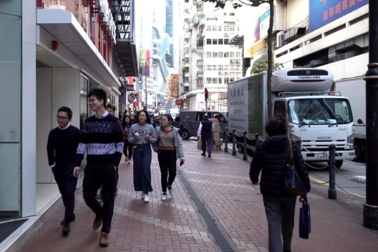 Гонконг вводит трехнедельный карантин для россиян