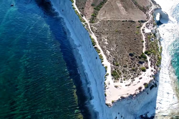 Мальта отказалась от идеи приема только привитых туристов