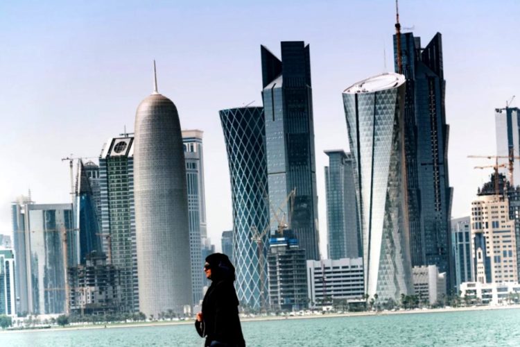 Саудовская Аравия не выпустит за границу без прививки от covid-19