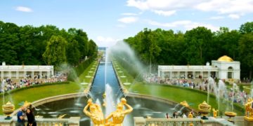 Иностранцы готовы ехать на отдых в Санкт-Петербург