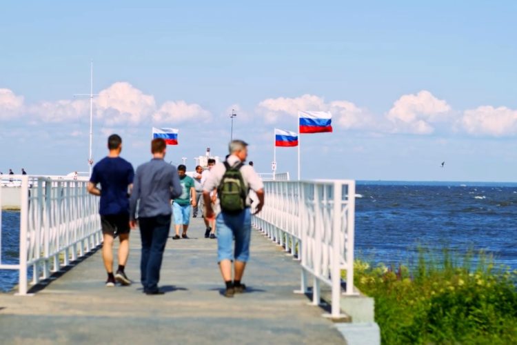 Во сколько обойдется тур на День ВМФ в Санкт-Петербург