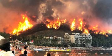 Появилась информация о пострадавших во время пожара в люксовых отелях Турции