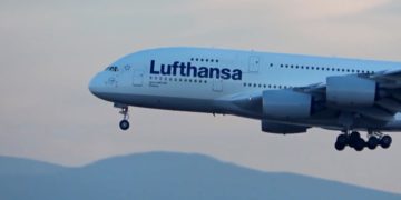 Авиакомпания Lufthansa откажется от привычного приветствия