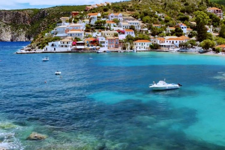 Стало известно, как Греция организовала приём россиян