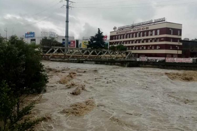 В Сочи отменяют экскурсии из-за непогоды