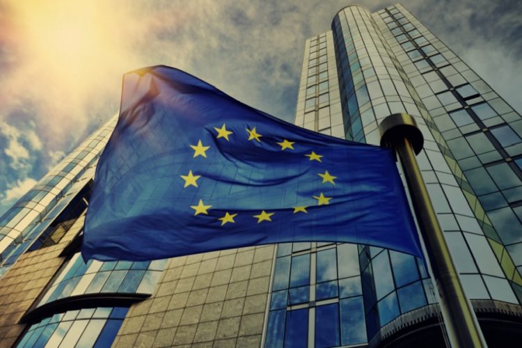 новость 05-08-2021 Для въезда в ЕС потребуется специальный сертификат. Он будет не бесплатным