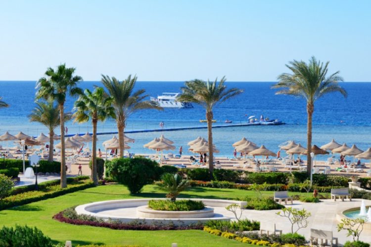 новость 10-08-2021 Туристы ждут снижения цен на туры в Египет