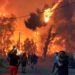 новость 05-08-2021 В северных пригородах Афин еще продолжаются масштабные пожары