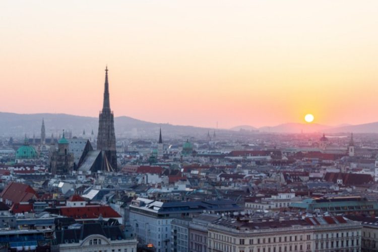 новость 12-08-2021 "Туристы привозят коронавирус с Хорватии" - заявляют в Австрии