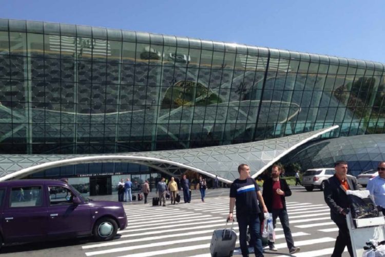 новость 20-08-2021 Обозначены временные правила въезда в Азербайджан