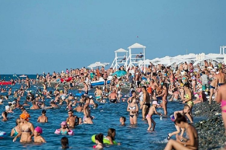 новость 04-08-2021 Власти Крыма сообщили о рекордных показателях туристического потока