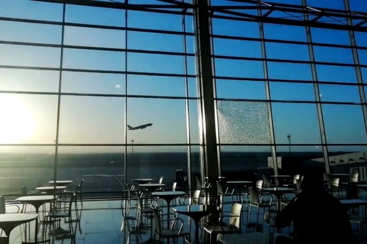 Двух пассажиров с боеприпасами задержали в аэропорту Хургады