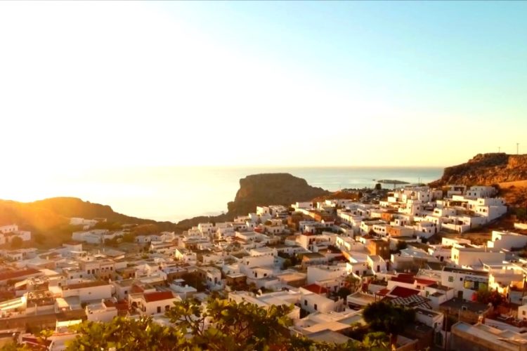 Весь мир начал изолироваться от Греции