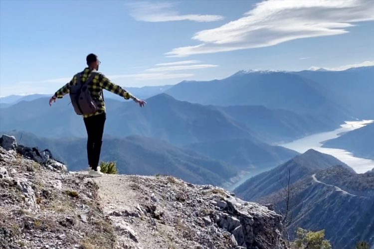 Россияне едут в Македонию, но не бронируют жилье. Как так?