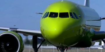 Стали известны подробности поддержки полетов российских семей с детьми