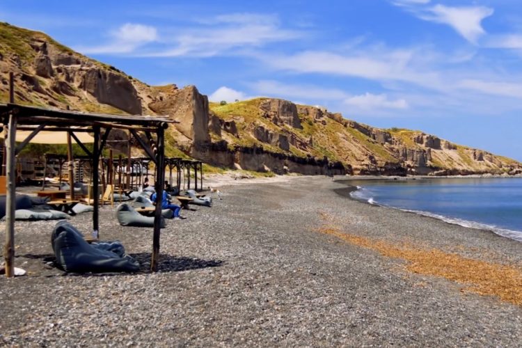 Греция будет больше следить за иностранными туристами