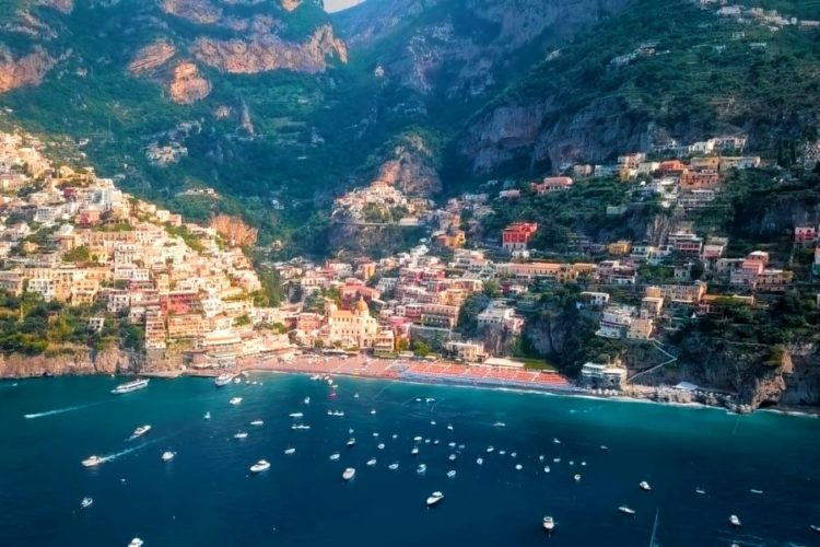 Италия вводит расширенное использование сертификатов Green Pass