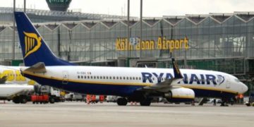 Ryanair признает билеты известного поисковика фейковыми