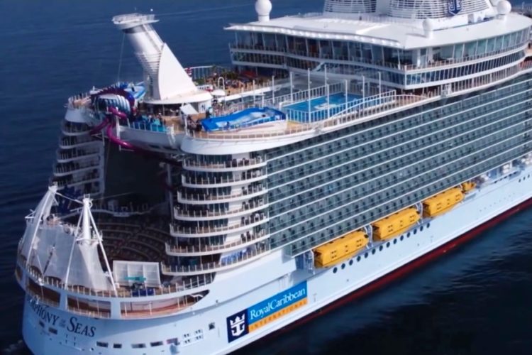 Круизы из Афин и Кипра снова становятся недоступны для россиян