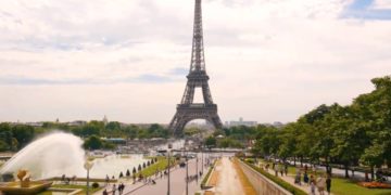 Франция ввела противоречивые правила для туристов