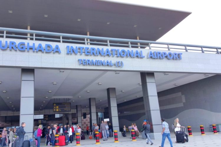 Проблемы длительных проверок во время полетов в Египет удалось решить